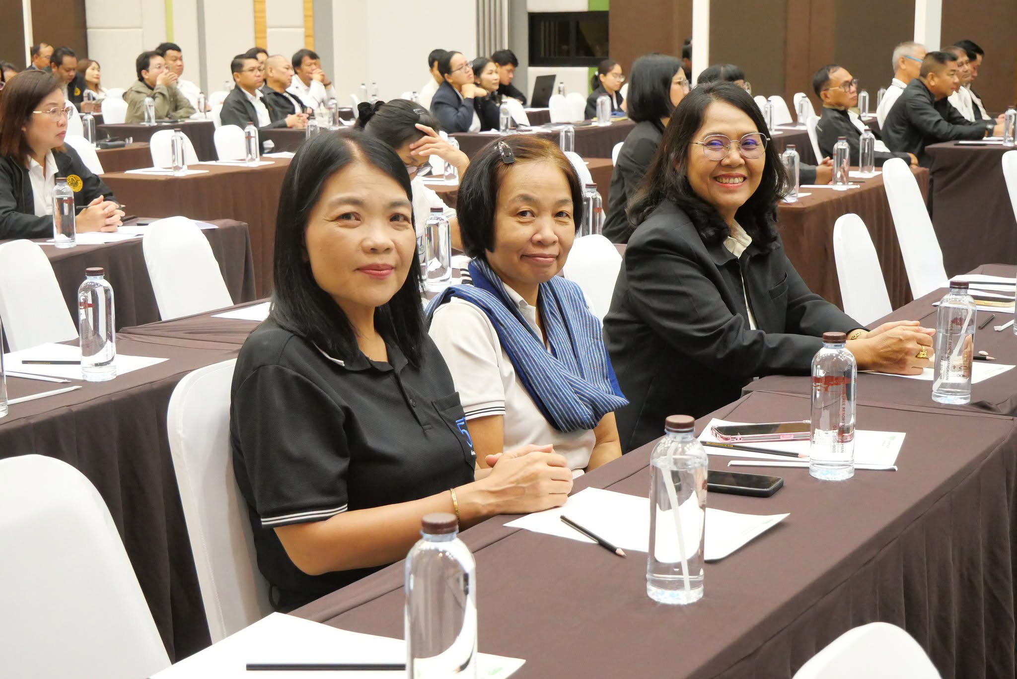 title - รองเลขาธิการ ส.ป.ก. ปิดโครงการสัมมนาฯ เดินหน้ายกระดับงานจัดที่ดิน-กองทุนฯ มุ่งเป้าขับเคลื่อนการดำเนินงานปี 2570